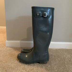 Hunter rain boots!